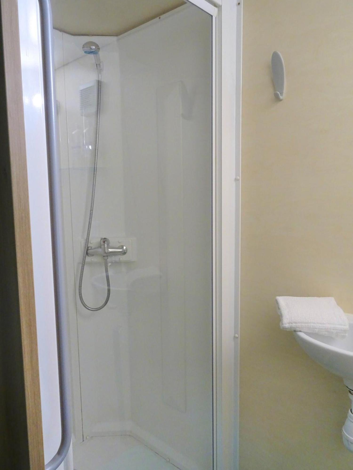 La Roulotte A 10min De Disneyland Paris - & Cabanon Ferienhaus Chalifert