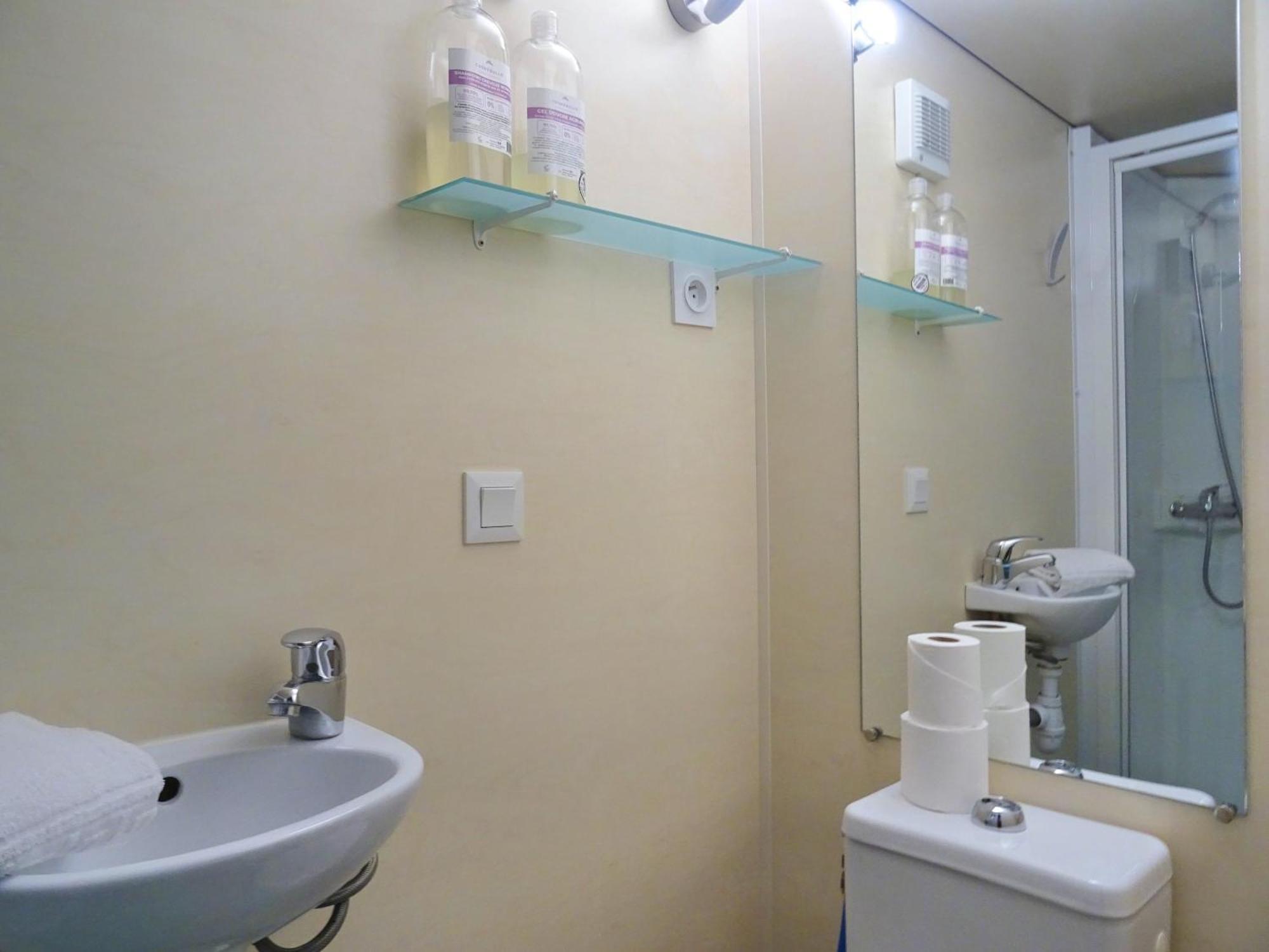 La Roulotte A 10min De Disneyland Paris - & Cabanon Vakantiehuis *